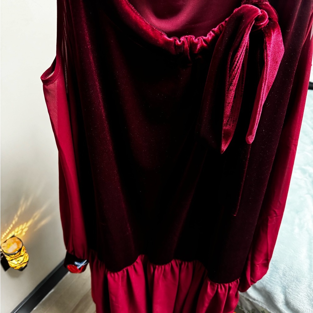 Elegant Burgundy Velvet Dress with Bow